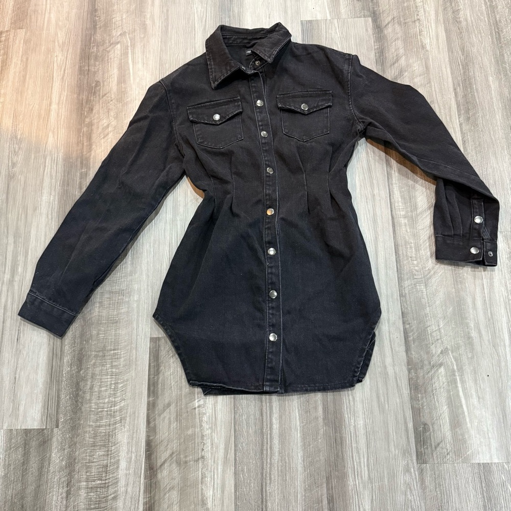 PrettyLittleThing Black Cinched Waist Long Sleeve Denim Dress